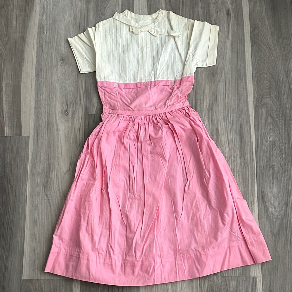 Vintage DEADSTOCK “Tex-Made” Made in Canada Two-Tone Pink and Cream Dress
